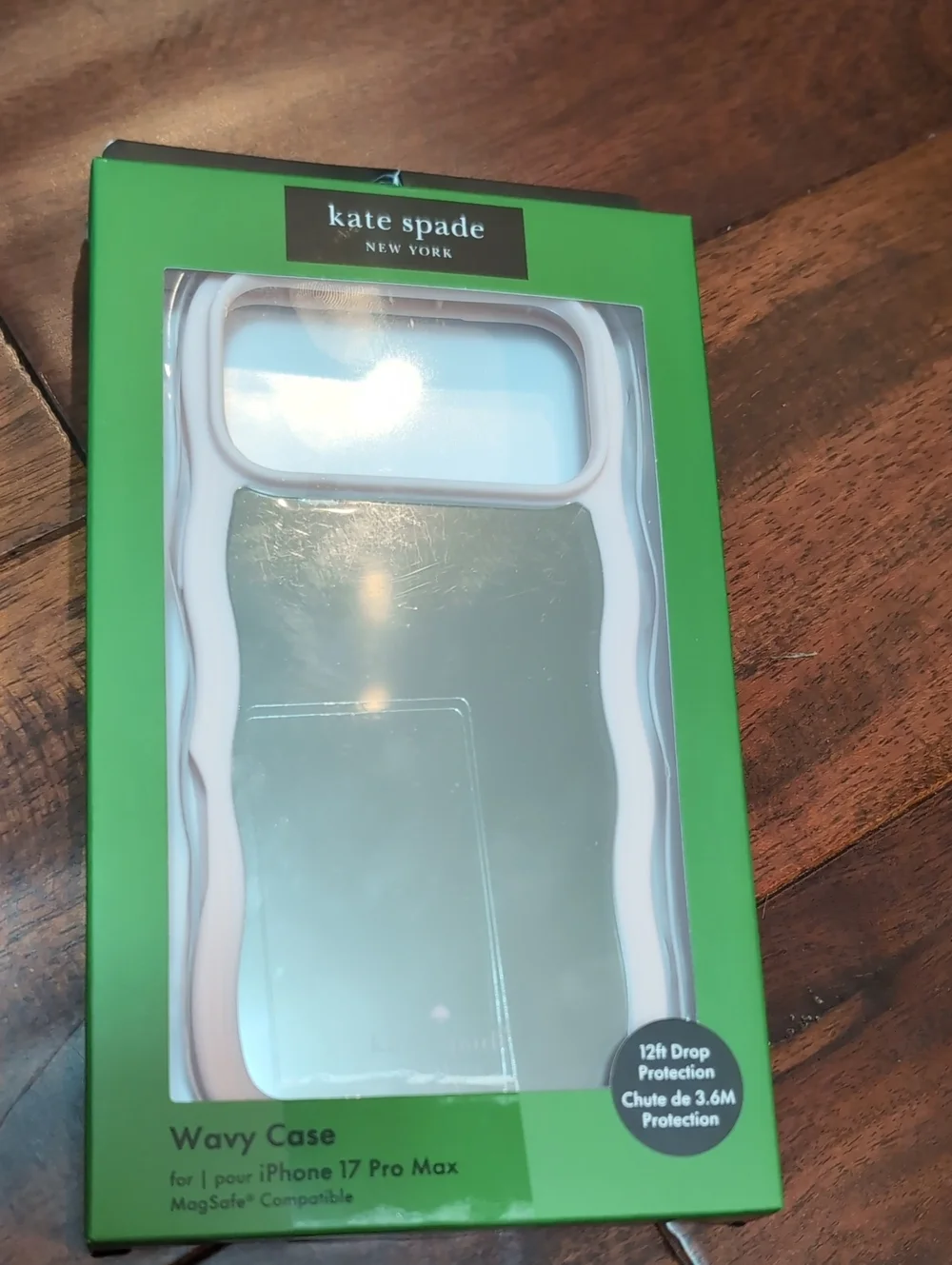 🌸3/$25🌸 Kate Spade Wavy Case For iPhone 17 Pro Max